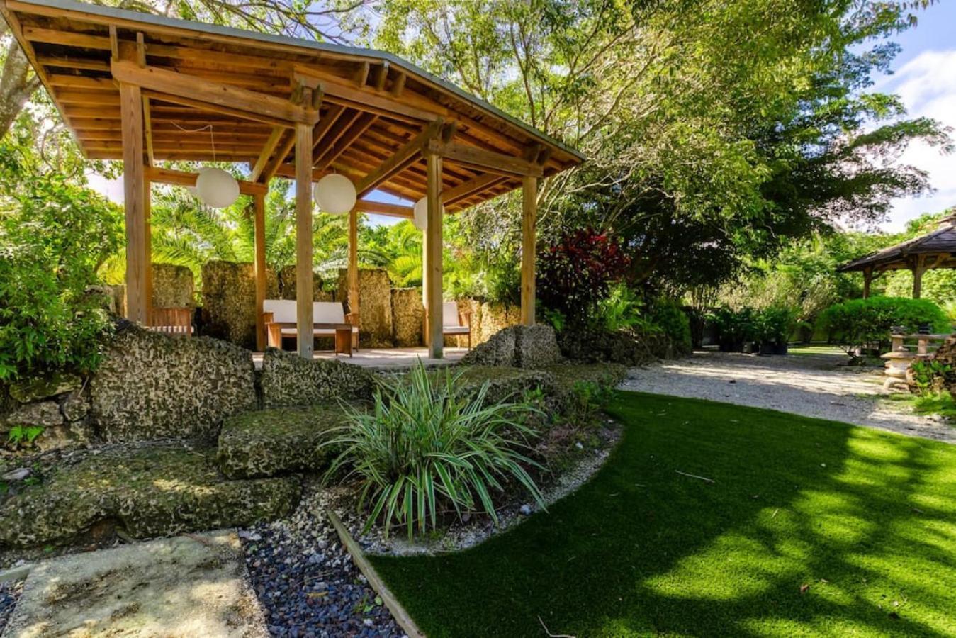 Magical Wonderkoi House In A Japanese Koi Garden Villa Miami Bagian luar foto